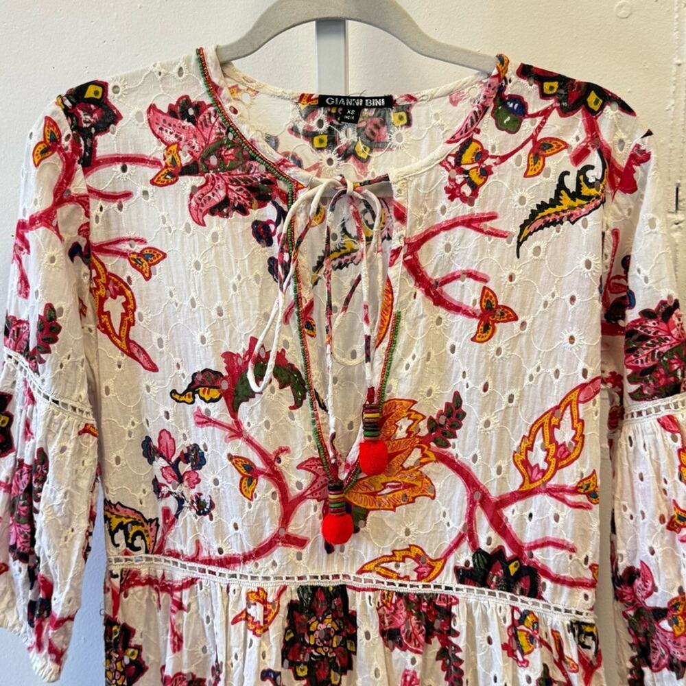 Gianni Bini 3/4 Sleeve Mini‎ Dress Babydoll Tassels Cotton Boho Floral Eyelet XS - Picture 4 of 16